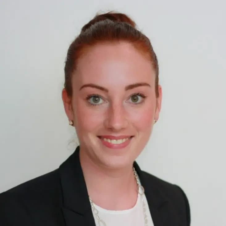 People - Lara Scholz's Profile